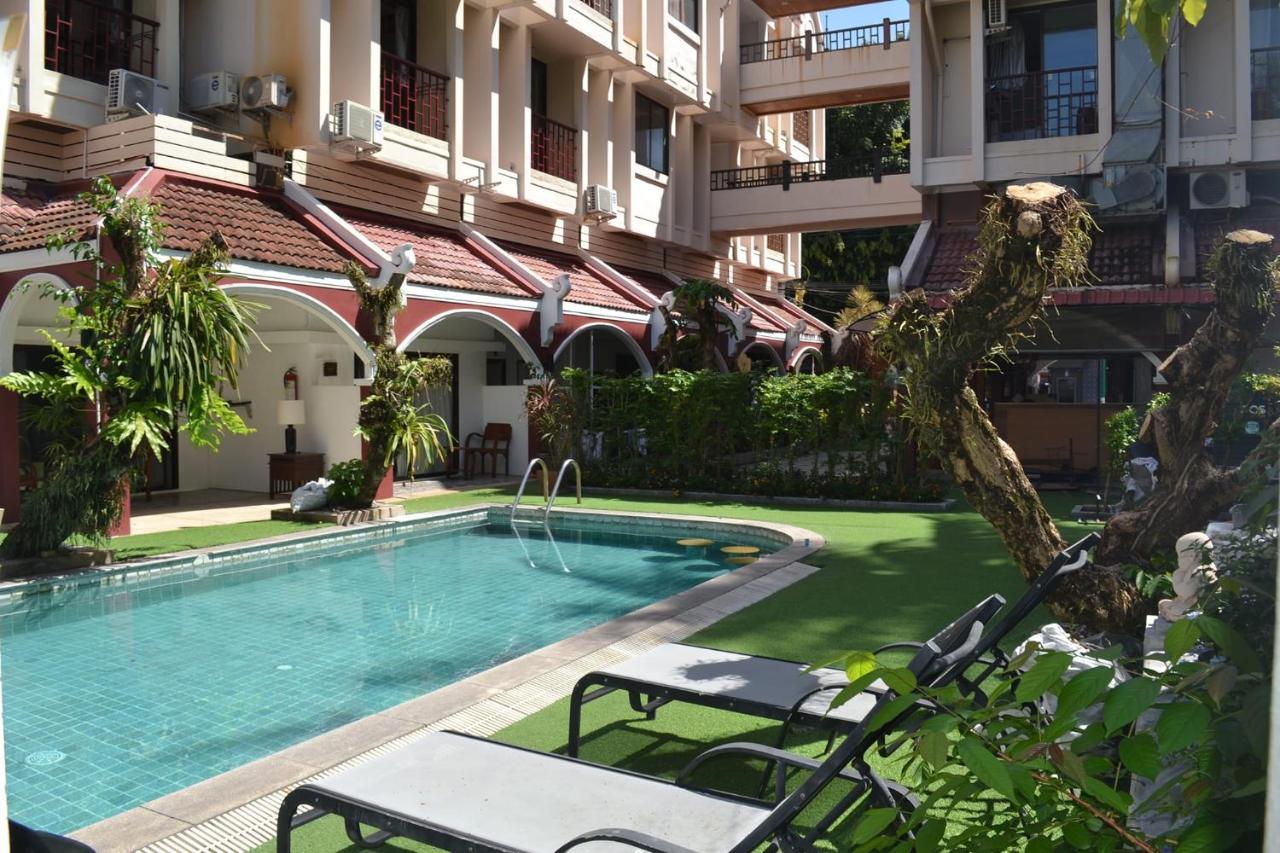 The Top Patong Resort Kültér fotó